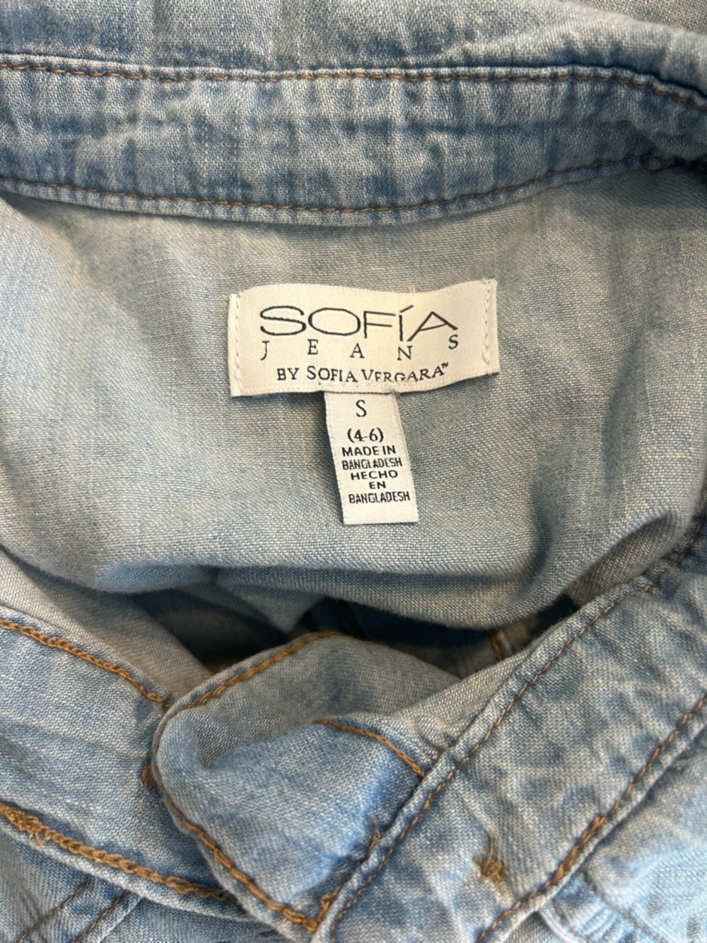 *NWOT* Sofia by Sofia Vergara Women's Oversized Denim Boyfriend Shirt, Small - Picture 14 of 14